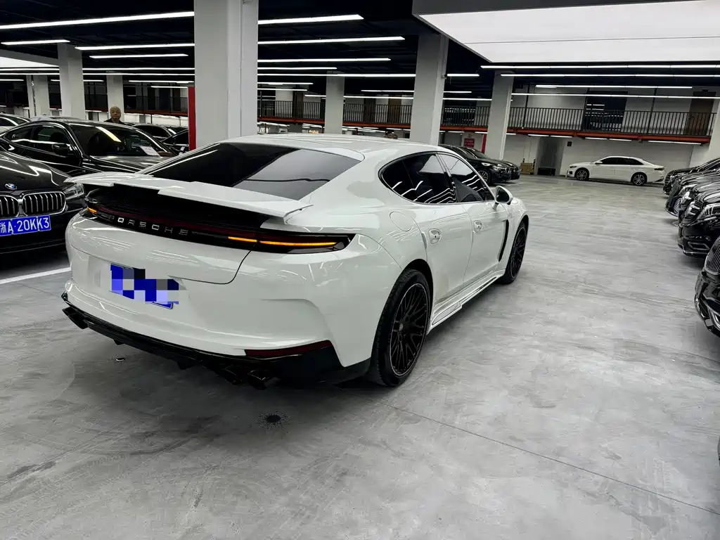 Porsche Panamera 2015 — фото 15