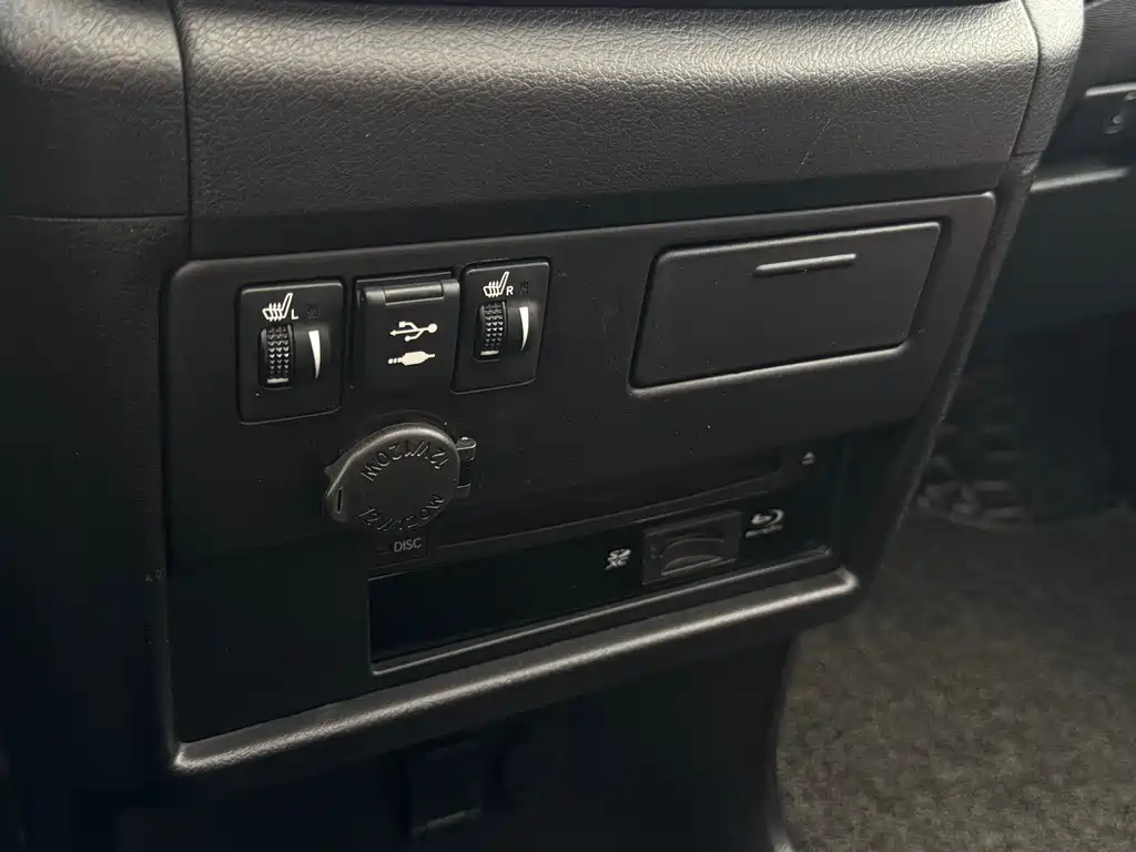Toyota Sienna 2019 — фото 22