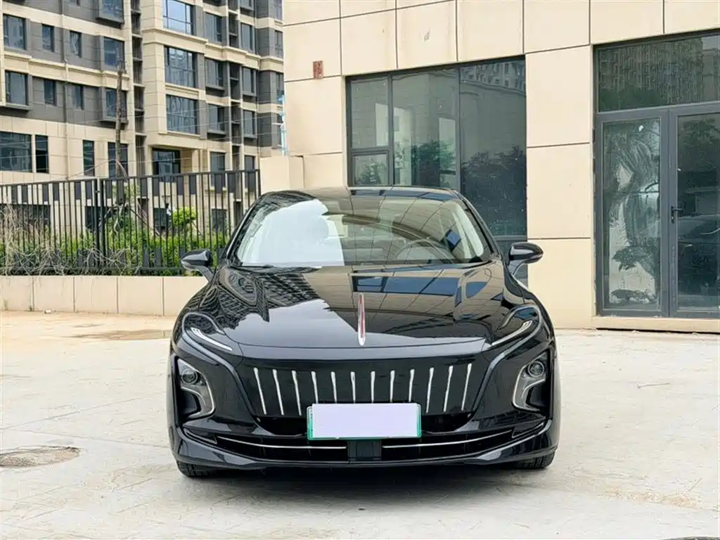 Hongqi E-QM5 2024 — фото 2
