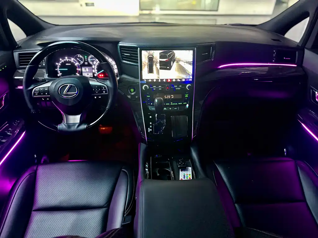 Toyota Alphard 2011