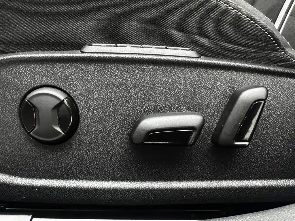 Volkswagen Golf 2021 — фото 12