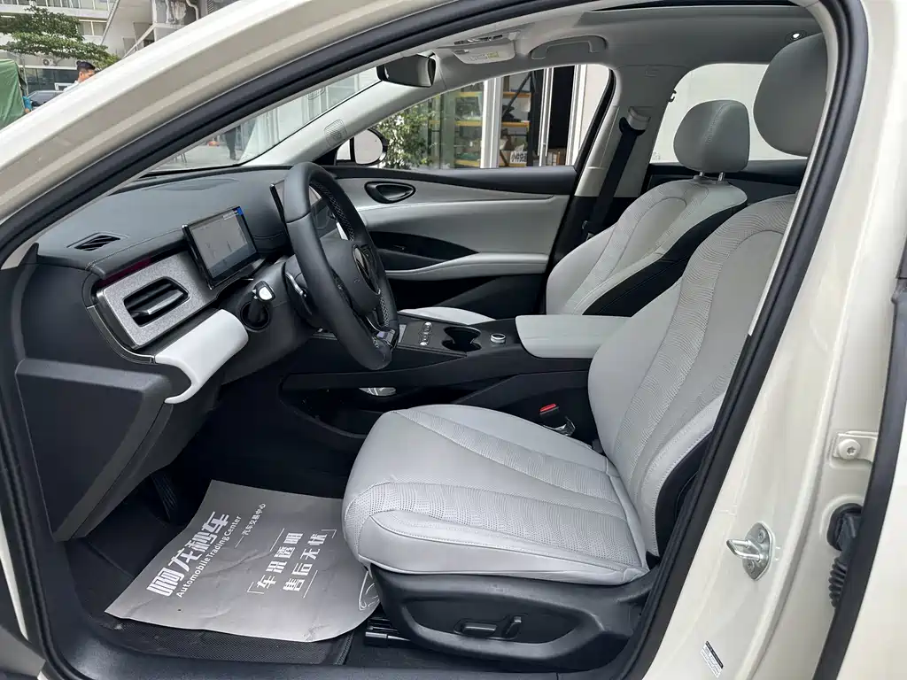 BYD Seal 06 DM-i Wagon 2025 — фото 13