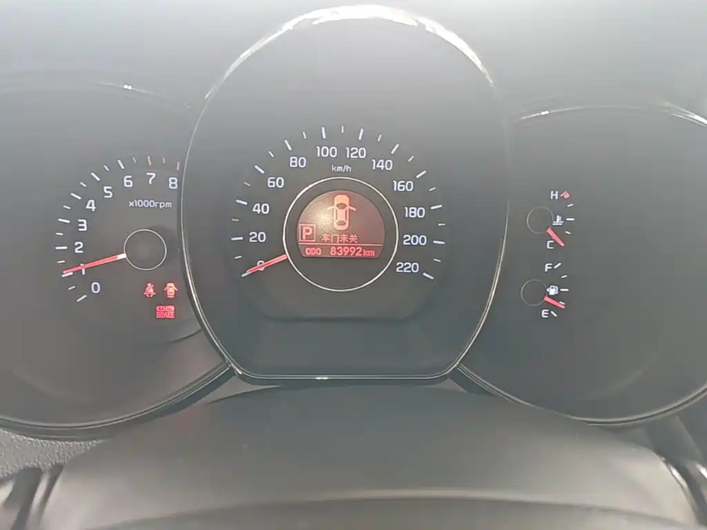 Kia K2 2015 — фото 12