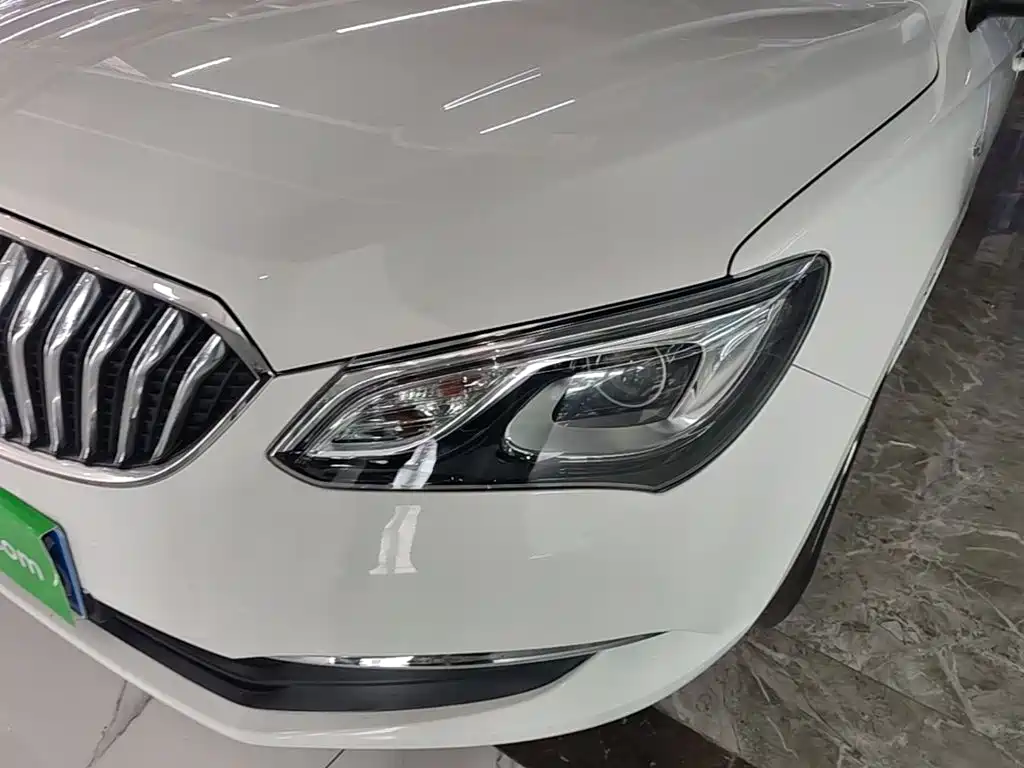 Buick Excelle 2017 — фото 24