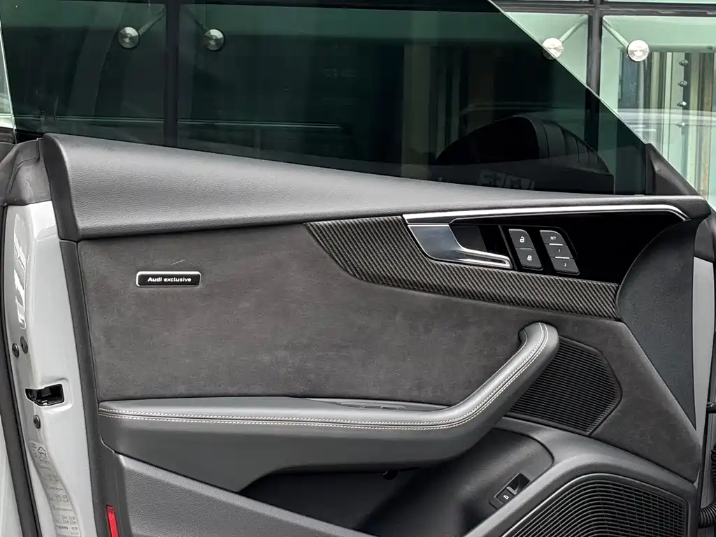 Audi RS 5 2022 — фото 15