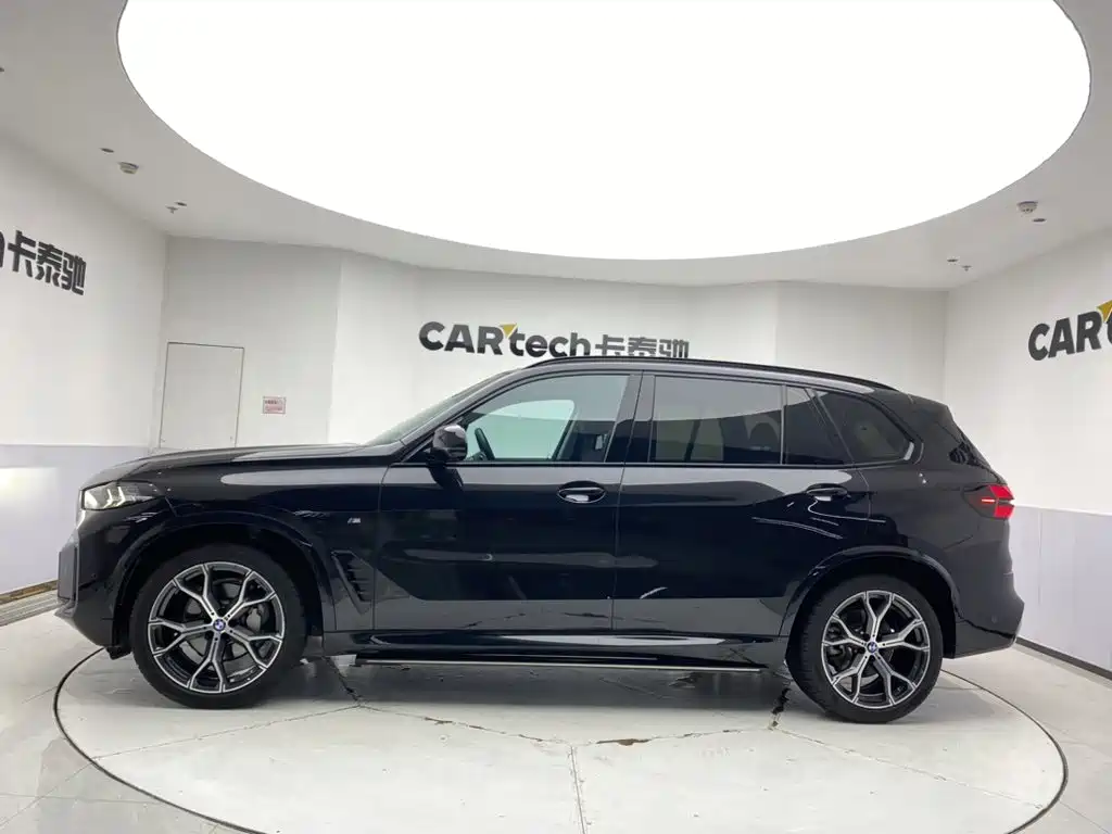 BMW X5 2025 — фото 8