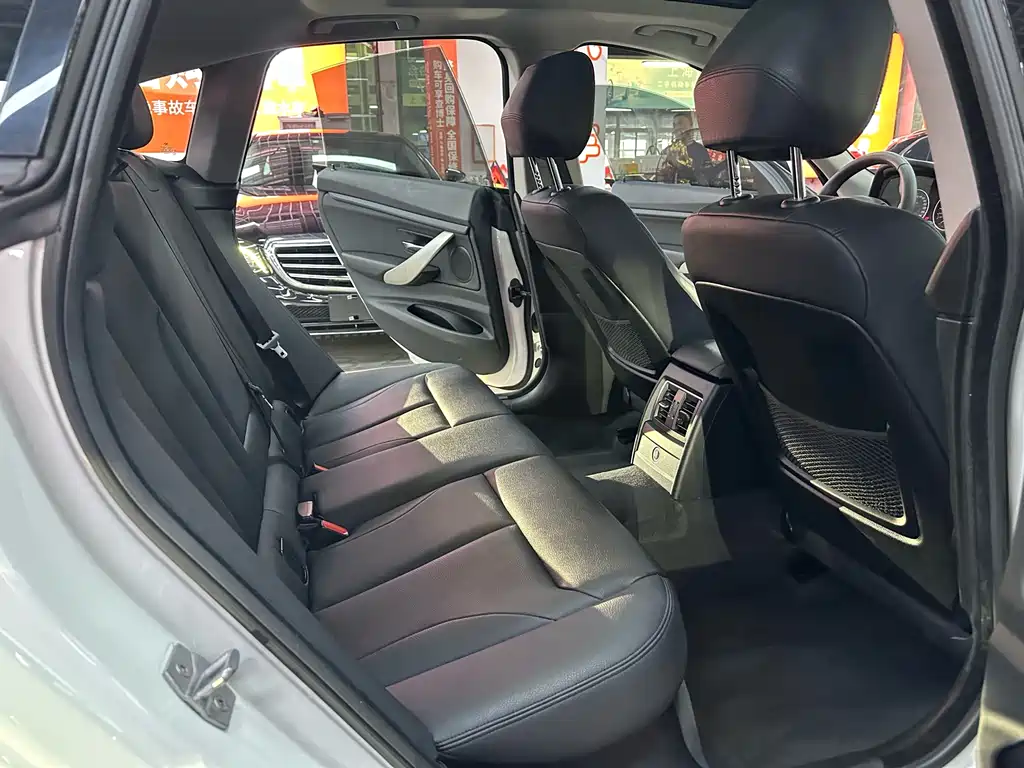 BMW 3 Series GT 2016 — фото 11