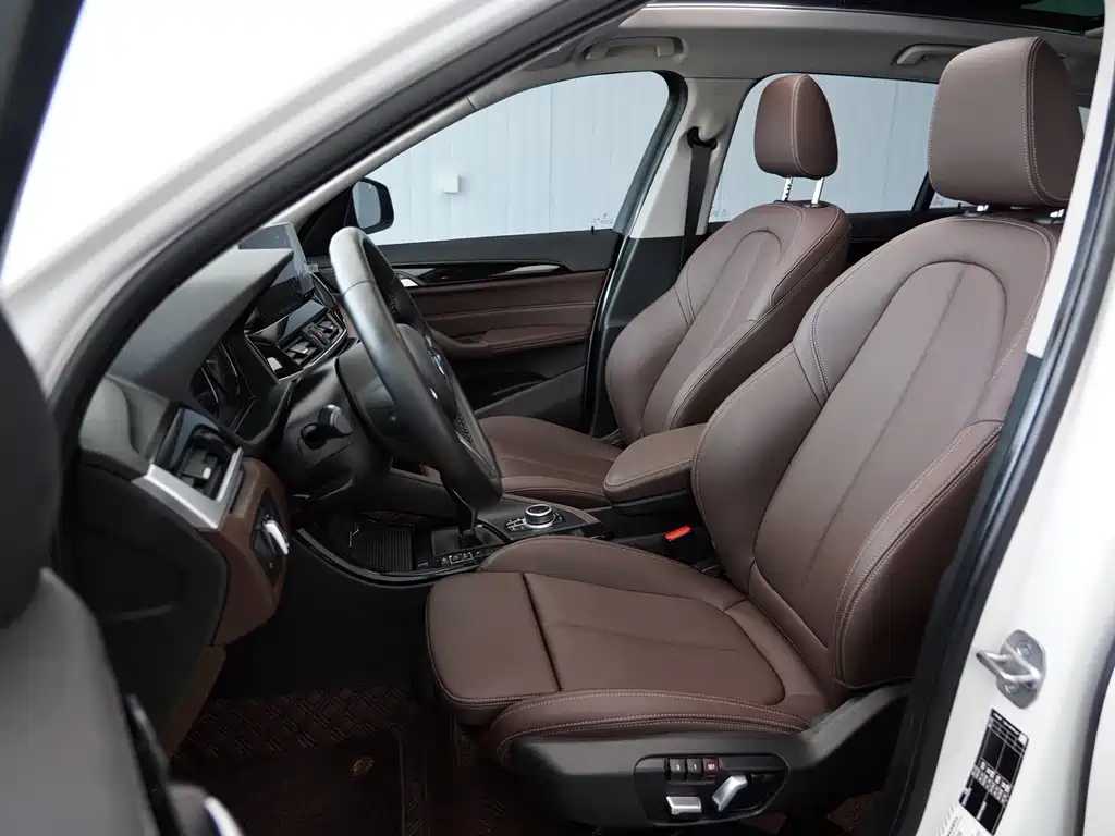 BMW X1 2021 — фото 17