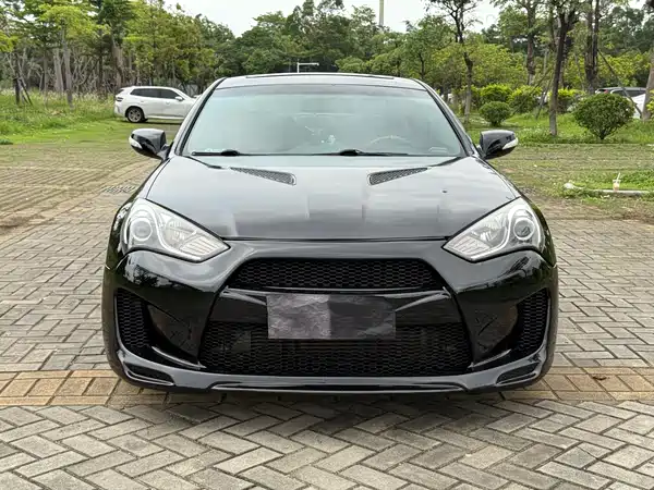 Hyundai Genesis Coupe 2012