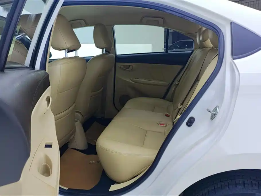 Toyota Vios 2016 — фото 11