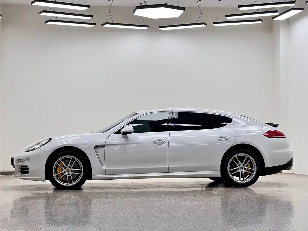 Porsche Panamera 2015 — фото 4