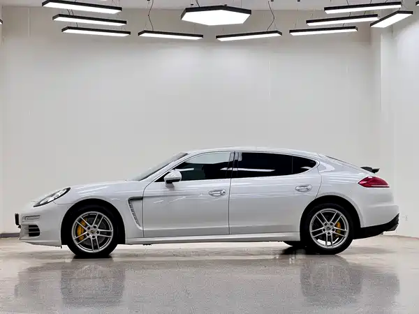 Porsche Panamera 2014