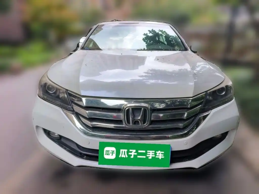 Honda Accord 2015 — фото 24