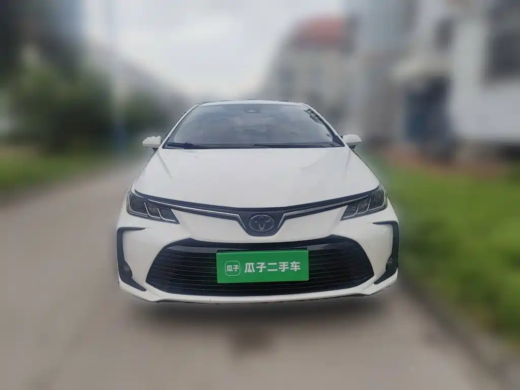 Toyota Corolla 2020 — фото 24