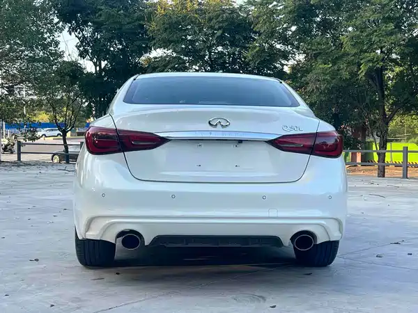 Infiniti Q50L 2020
