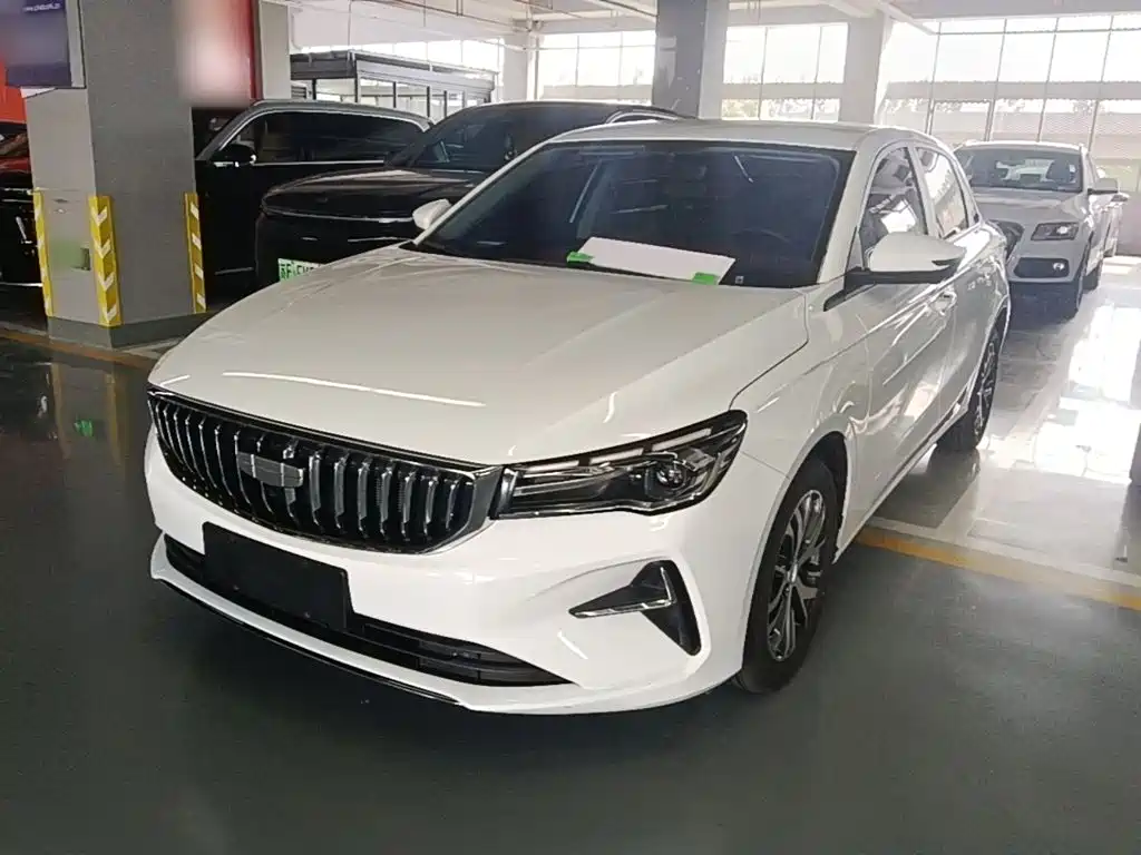 Geely Emgrand 2025