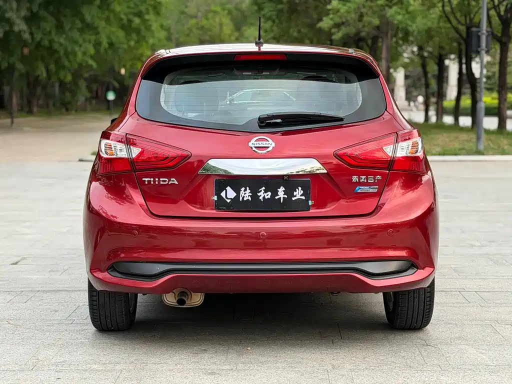 Nissan Tiida 2018 — фото 17