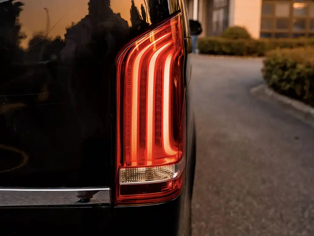 Mercedes-Benz V-Class 2019 — фото 6