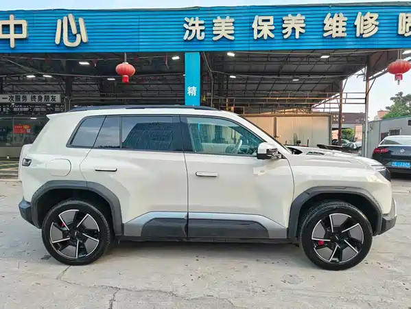 Fangchengbao Titanium 3 2025