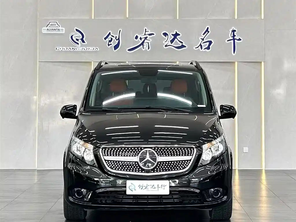 Mercedes-Benz Vito 2023 — фото 2