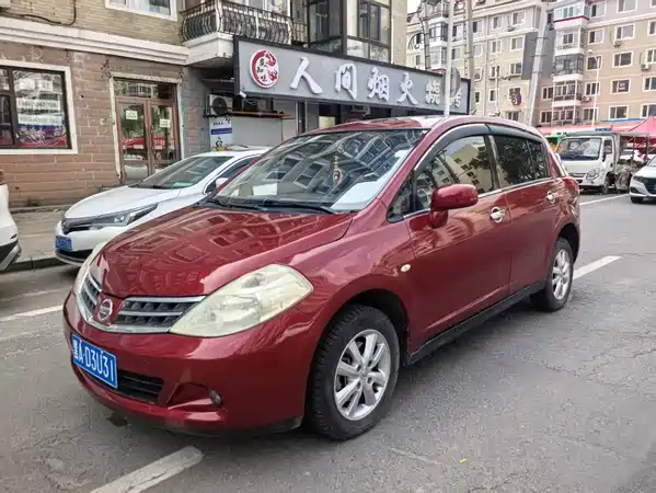 Nissan Tiida 2008