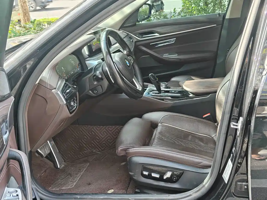 BMW 5 Series 2020