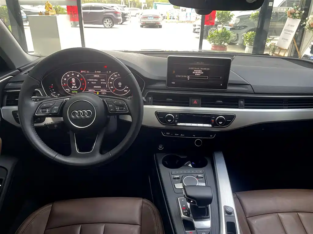 Audi A4L 2018 — фото 10