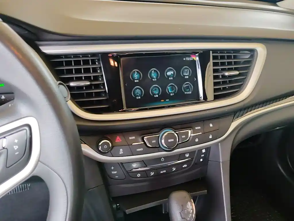 Buick Excelle 2016 — фото 13