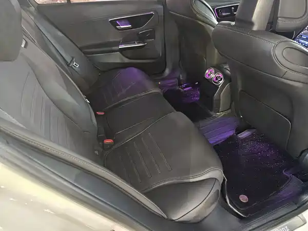 Mercedes-Benz C-Class 2023