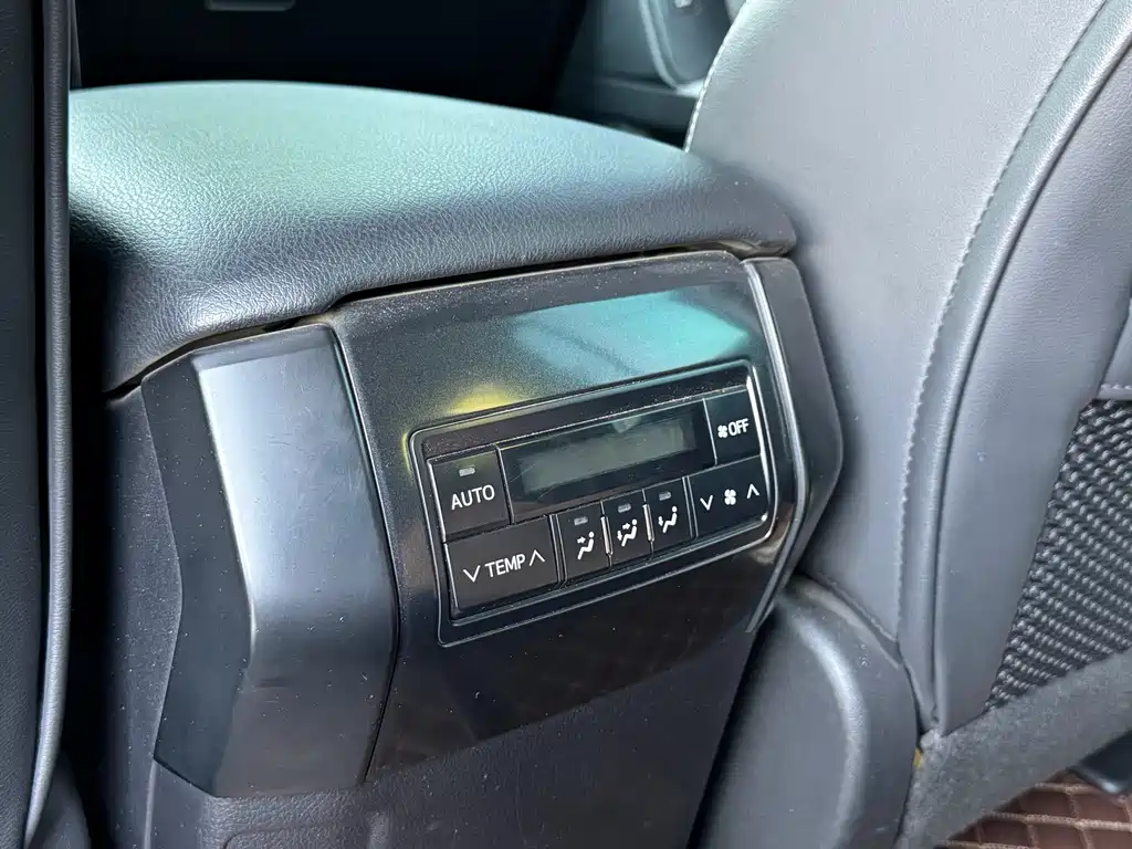 Toyota Prado 2016 — фото 14