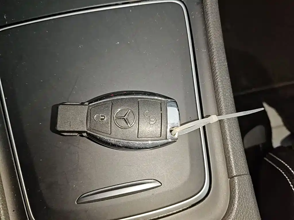 Mercedes-Benz GLA 2018 — фото 15