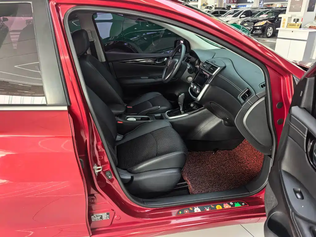 Nissan Tiida 2019 — фото 20