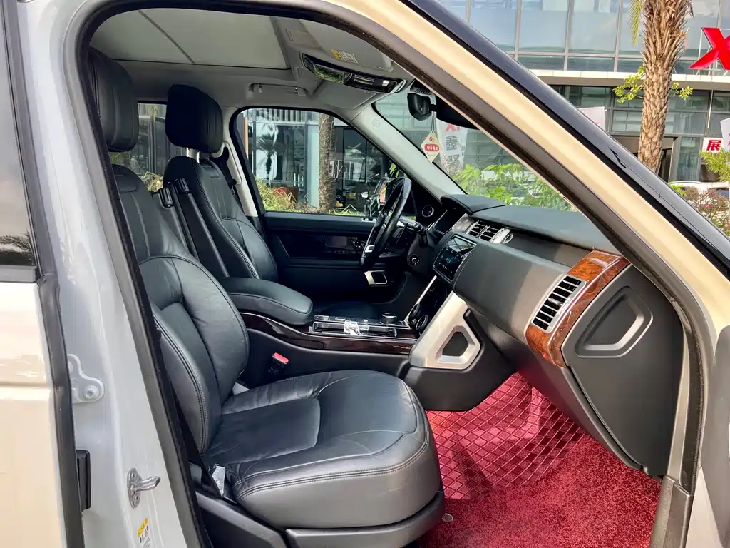 Land Rover Range Rover 2020 — фото 11