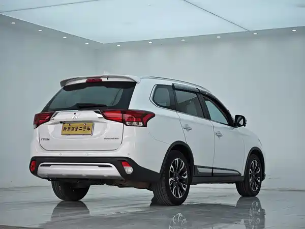 Mitsubishi Outlander 2019