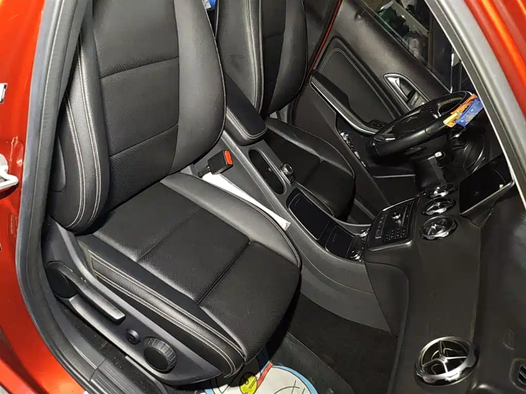 Mercedes-Benz GLA 2018 — фото 25