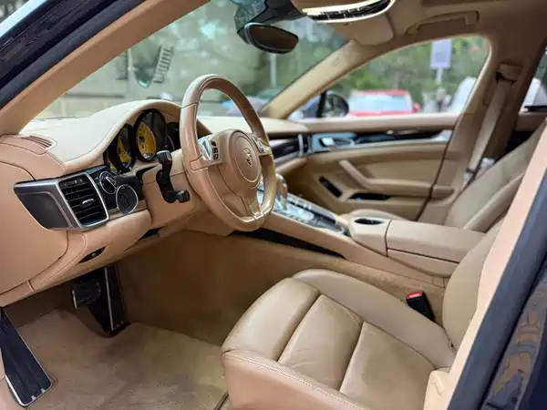 Porsche Panamera 2014