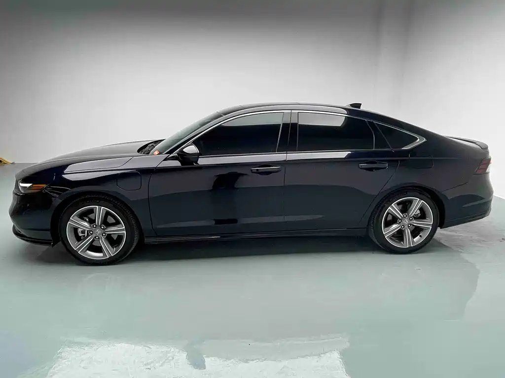 Honda Accord New Energy 2024 — фото 8