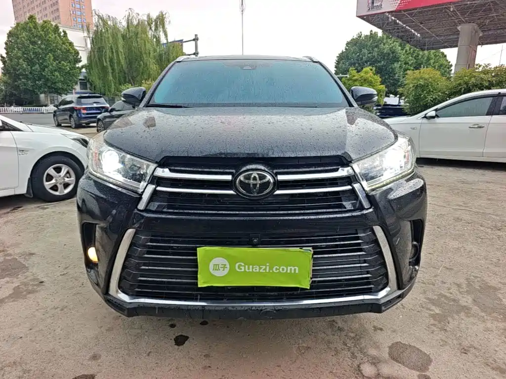 Toyota Highlander 2021 — фото 3