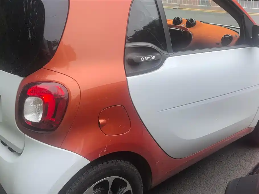 smart Fortwo 2016 — фото 3