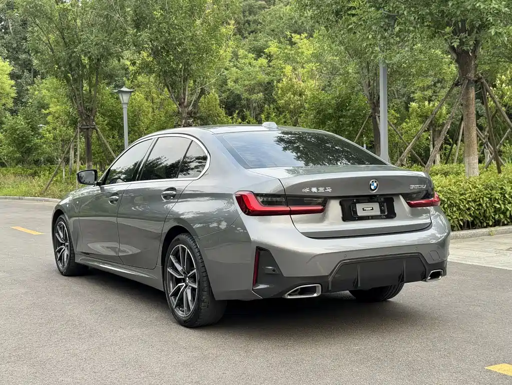 BMW 3 Series 2023