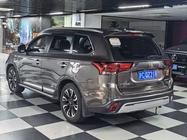 Mitsubishi Outlander 2019