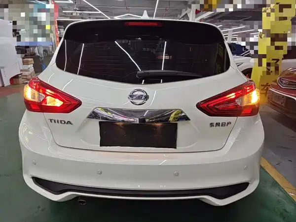 Nissan Tiida 2021