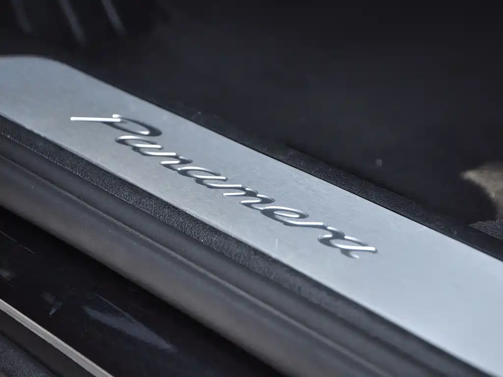 Porsche Panamera 2020 — фото 13