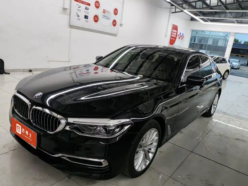 BMW 5 Series 2020 — фото 1