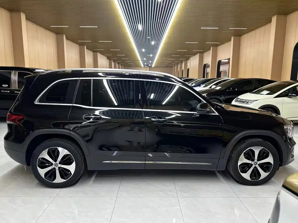 Mercedes-Benz GLB 2022