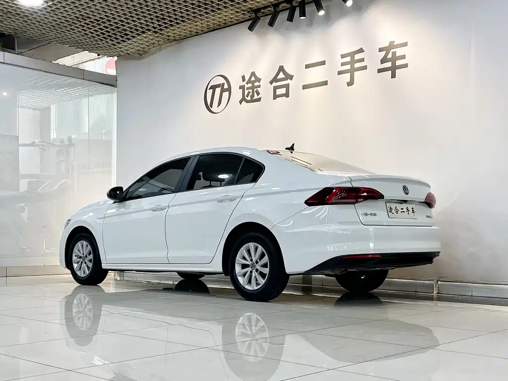 Volkswagen Bora 2021