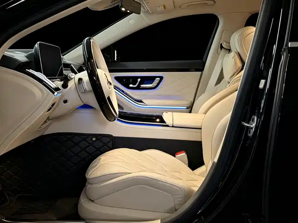 Mercedes-Benz Maybach S-Class 2023