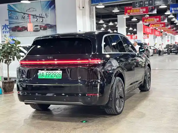 Li Auto L7 2025