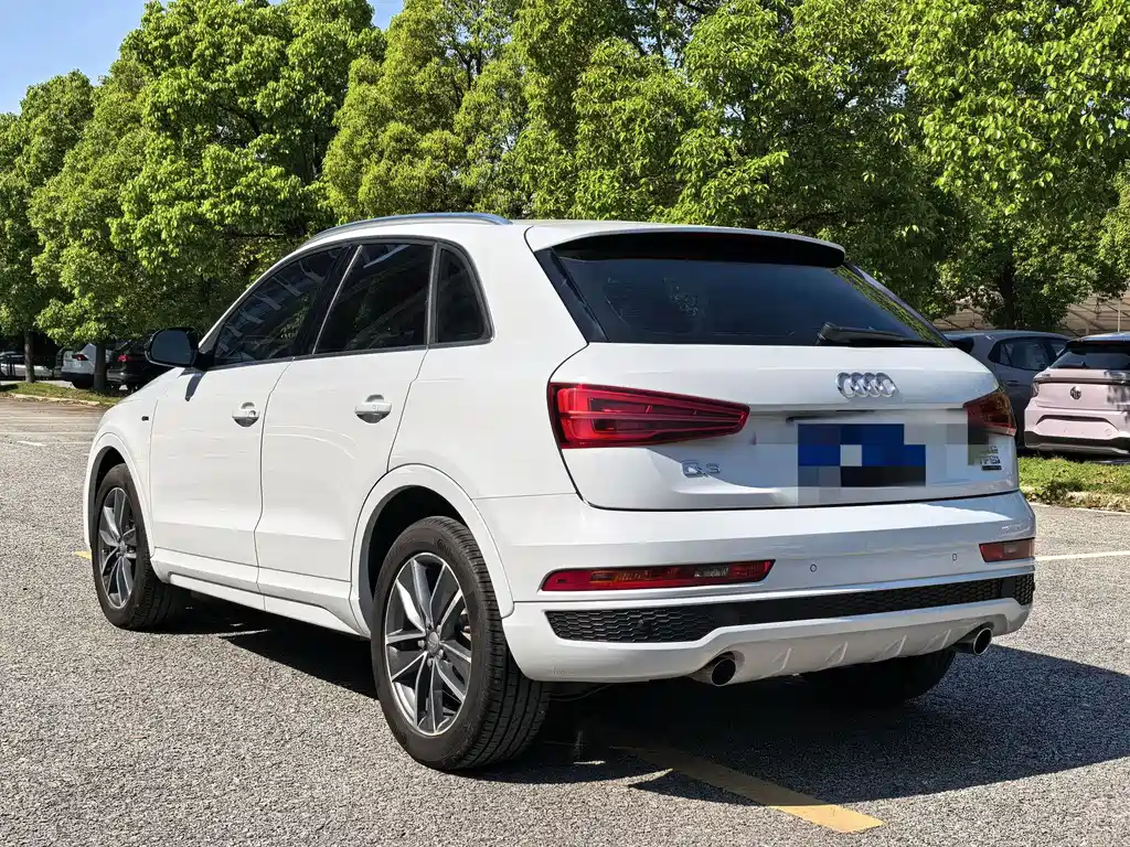 Audi Q3 2018 — фото 17