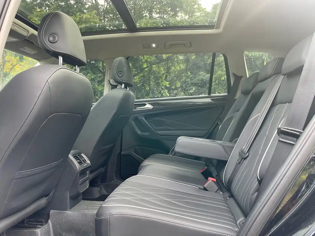 Volkswagen Tiguan L 2025
